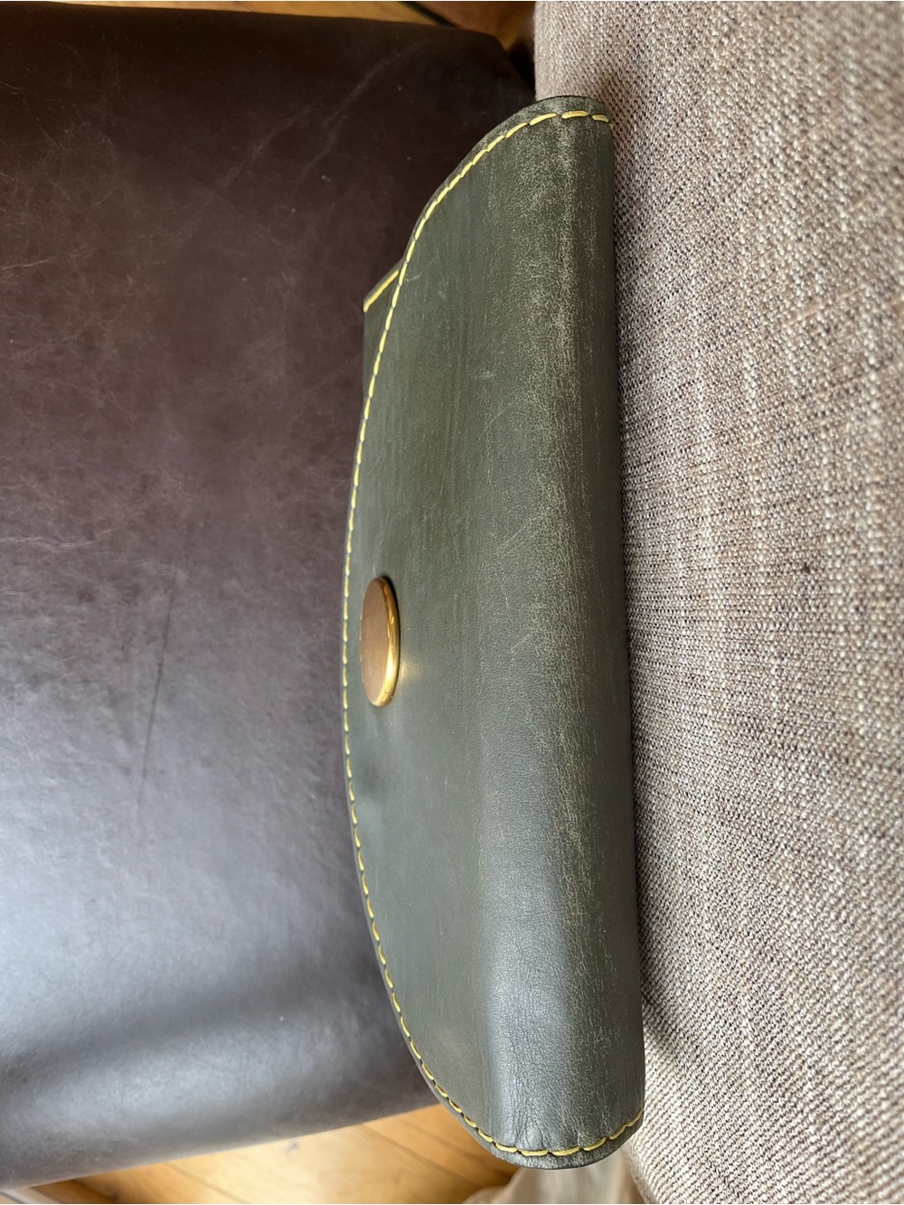 Celine Green Leather Clutch with Gold Button - Picture 3 of 13
